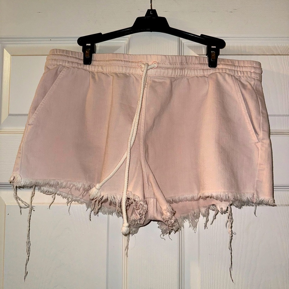 Aerie Shorts Size Large Pink With Raw Hem